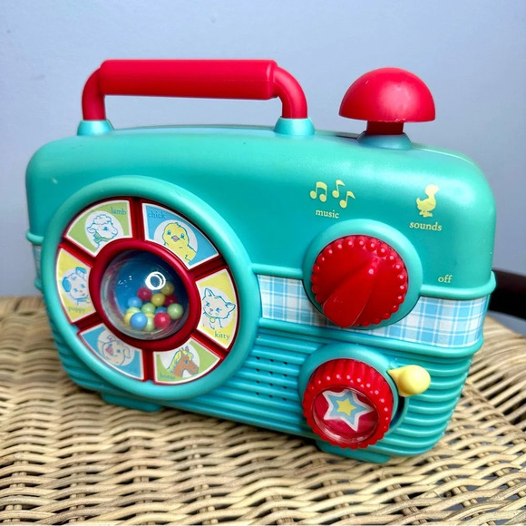 Learning Curve Limited Edition Amy Coe 2005 Musical Radio Toy - Picture 3 of 5